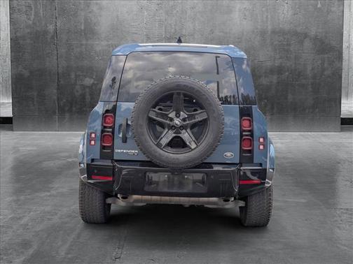 2020 Land Rover Defender 110 SE
