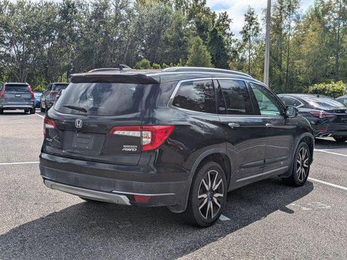 2021 Honda Pilot Touring 8-Passenger