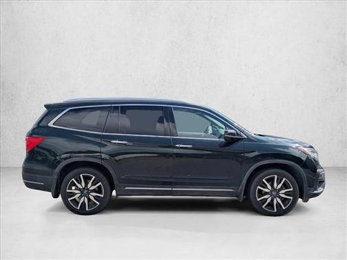 2021 Honda Pilot Touring 8-Passenger