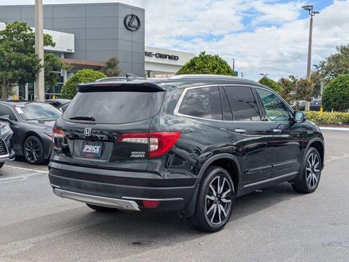 2021 Honda Pilot Touring 8-Passenger