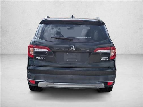 2021 Honda Pilot Touring 8-Passenger