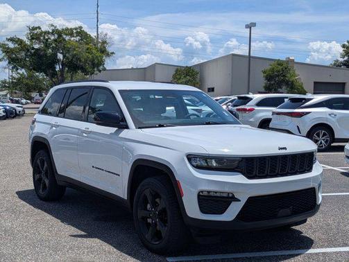 Bright White Clearcoat 2023 Jeep Grand Cherokee Limited