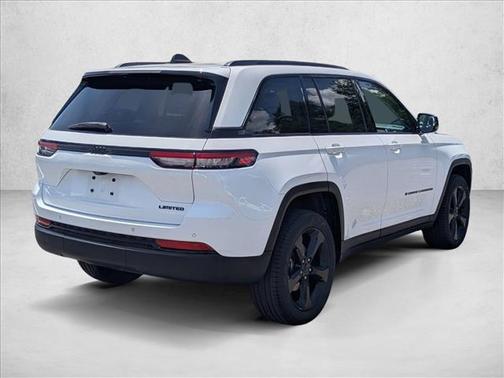 Bright White Clearcoat 2023 Jeep Grand Cherokee Limited