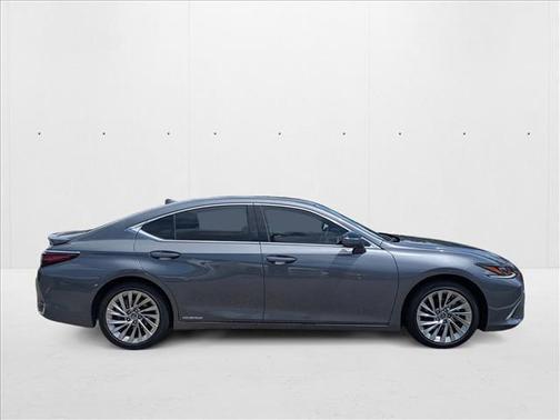 2019 Lexus ES 300h Ultra Luxury
