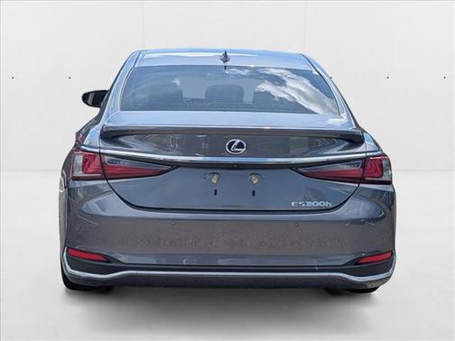 2019 Lexus ES 300h Ultra Luxury