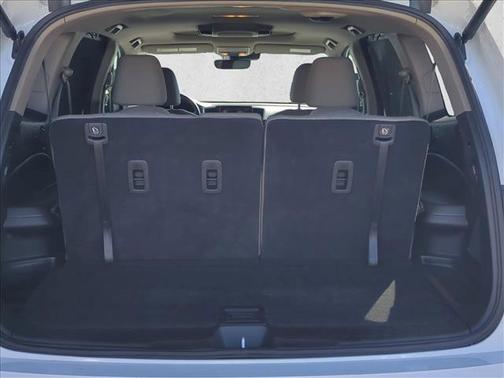 2022 Honda Pilot Touring 8-Passenger