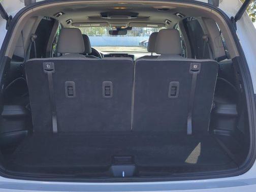 2022 Honda Pilot Touring 8-Passenger