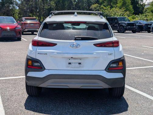 Lunar White 2021 Hyundai KONA Limited