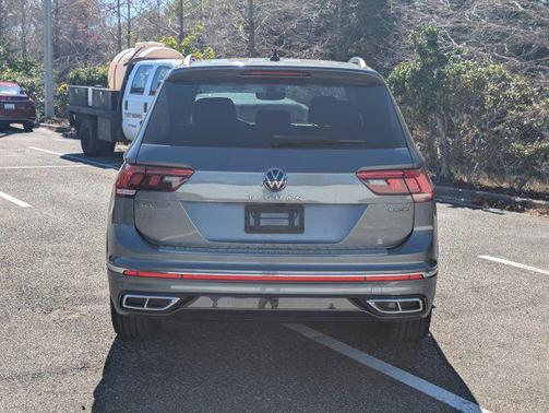 2022 Volkswagen Tiguan 2.0T SEL R-Line 4MOTION
