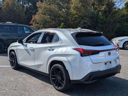 2022 Lexus UX 200 Base