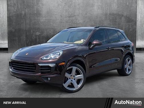 2017 Porsche Cayenne Platinum Edition