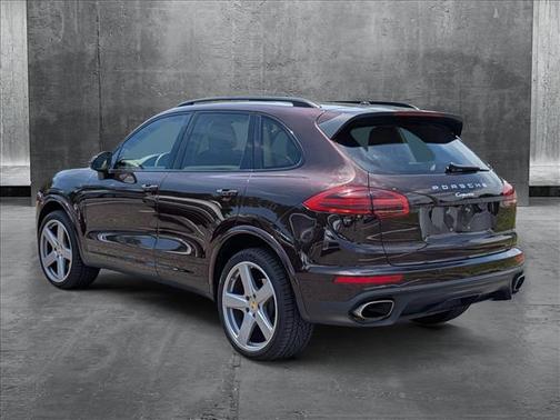 2017 Porsche Cayenne Platinum Edition