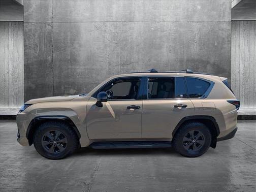 2025 Lexus LX 700h Overtrail