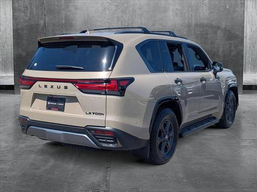 2025 Lexus LX 700h Overtrail