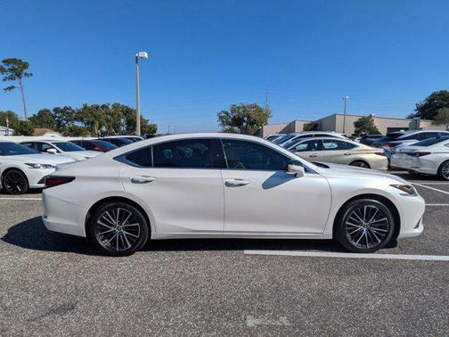 2025 Lexus ES 350 Base