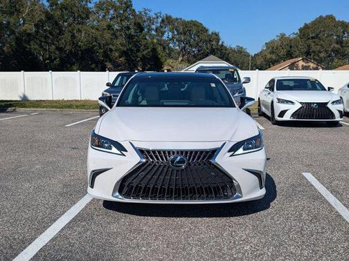 2025 Lexus ES 350 Base