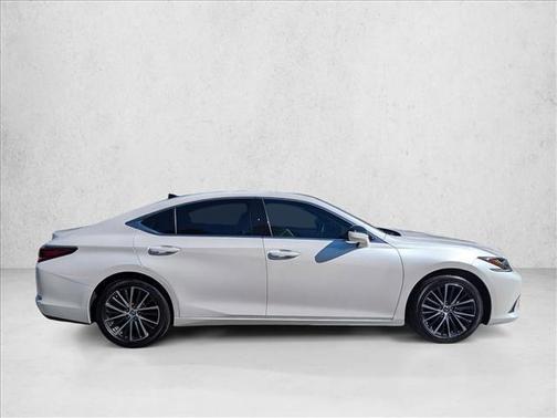 2025 Lexus ES 350 Base
