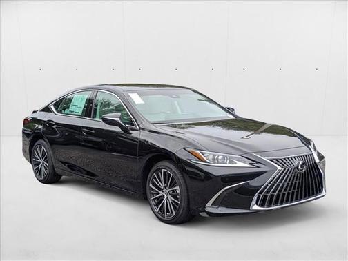 2025 Lexus ES 300h Base