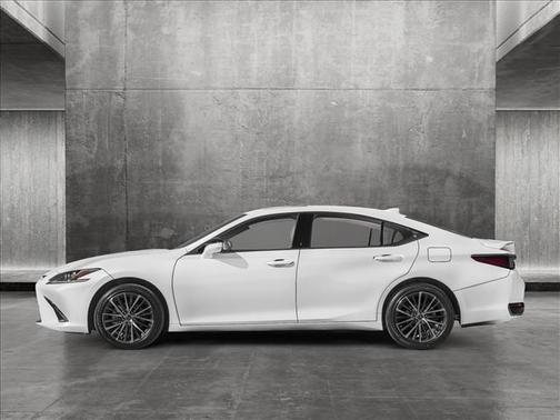 2025 Lexus ES 300h Base