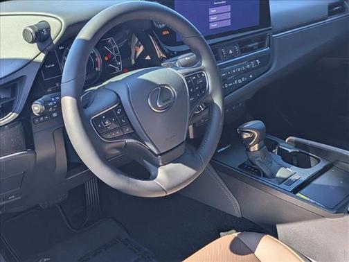 2025 Lexus ES 350 Base