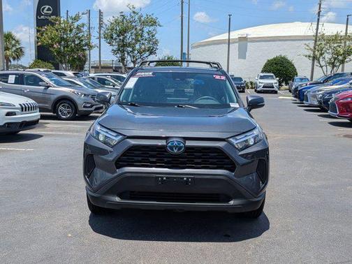 2022 Toyota RAV4 Hybrid XLE