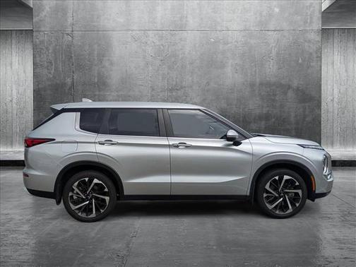 2023 Mitsubishi Outlander SE 2.5 2WD