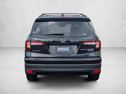 2022 Honda Pilot AWD Black Edition