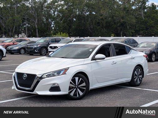 2021 Nissan Altima 2.5 SV