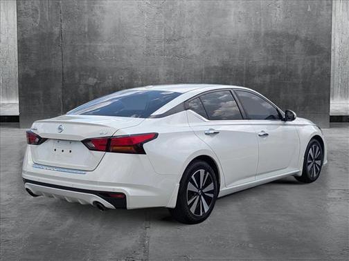 2021 Nissan Altima 2.5 SV