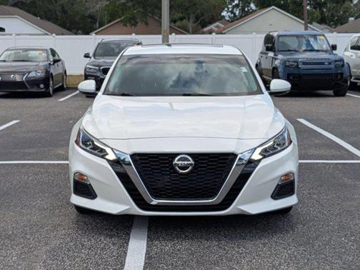 2021 Nissan Altima 2.5 SV