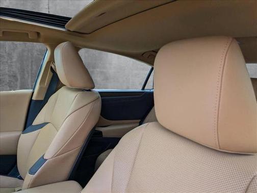 2022 Lexus ES 350 Base