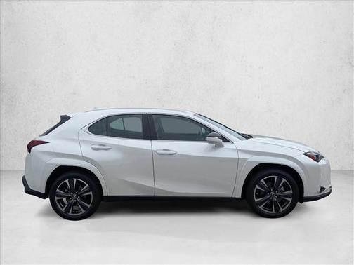 Eminent White Pearl 2025 Lexus UX 300h Premium