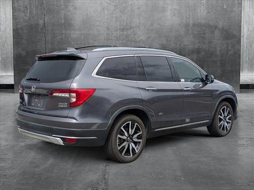 2021 Honda Pilot Touring 8-Passenger