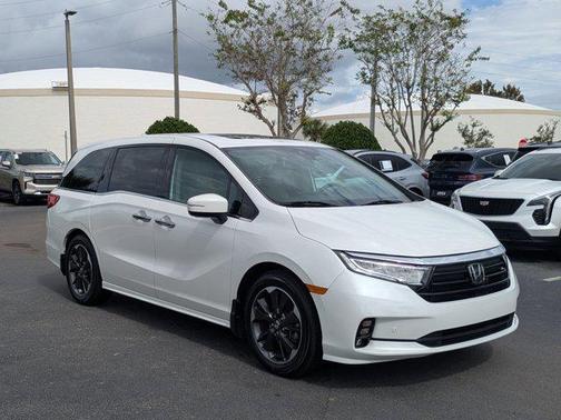 2021 Honda Odyssey Elite