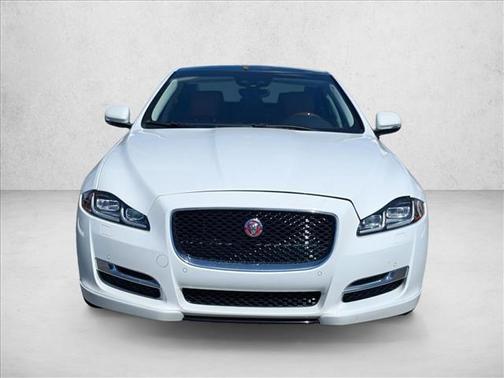 2019 Jaguar XJ R-Sport