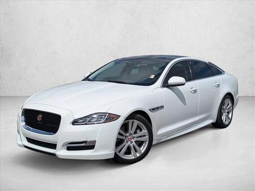 2019 Jaguar XJ R-Sport
