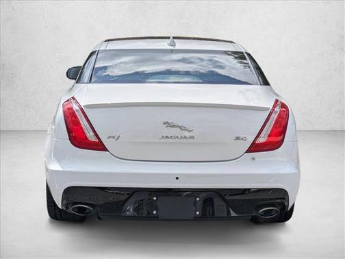 2019 Jaguar XJ R-Sport