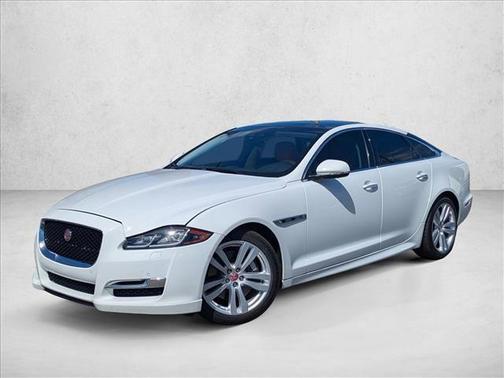 2019 Jaguar XJ R-Sport