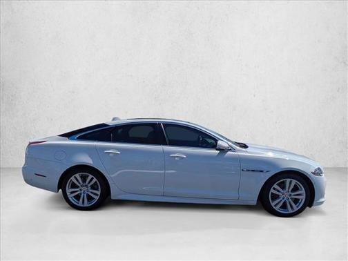 2019 Jaguar XJ R-Sport