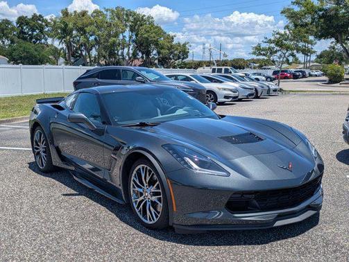 Watkins Glen Gray Metallic 2019 Chevrolet Corvette Grand Sport