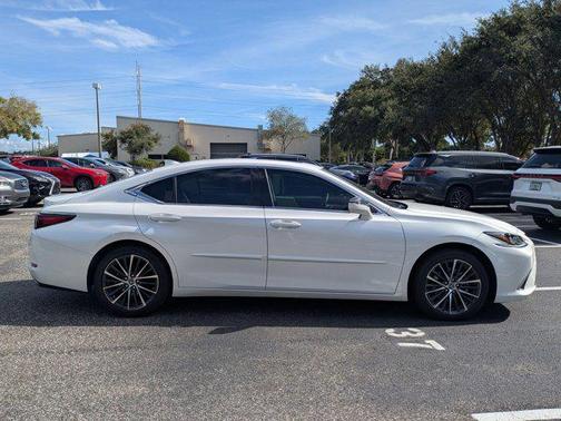 2024 Lexus ES 350 Base