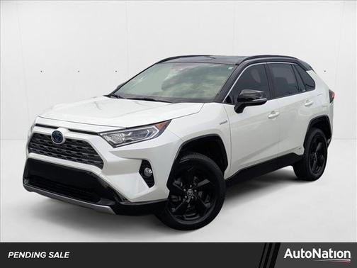 2020 Toyota RAV4 Hybrid SE