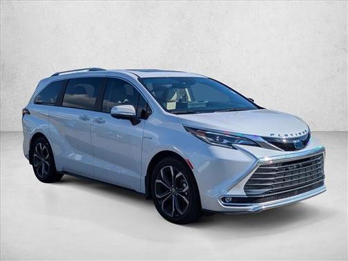 2025 Toyota Sienna Platinum