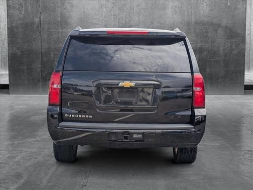 2019 Chevrolet Suburban LT