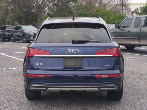 2022 Audi Q5 40 Premium