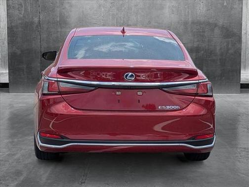 2021 Lexus ES 300h Base