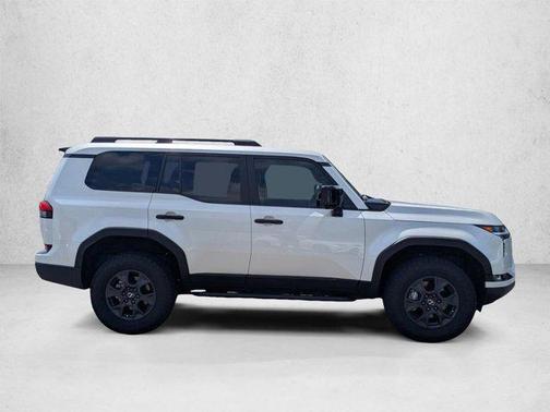 Eminent White Pearl 2025 Lexus GX 550 Overtrail