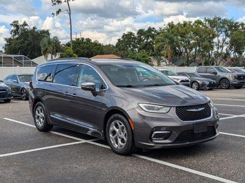 2022 Chrysler Pacifica Limited