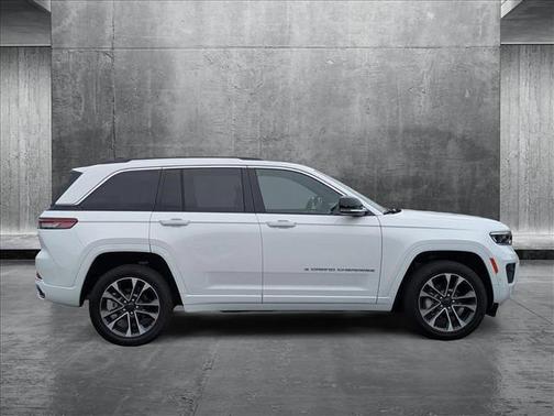 2023 Jeep Grand Cherokee Overland