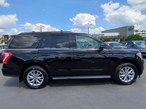 Agate Black Metallic 2021 Ford Expedition XLT